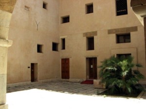 courtyard_1.jpg