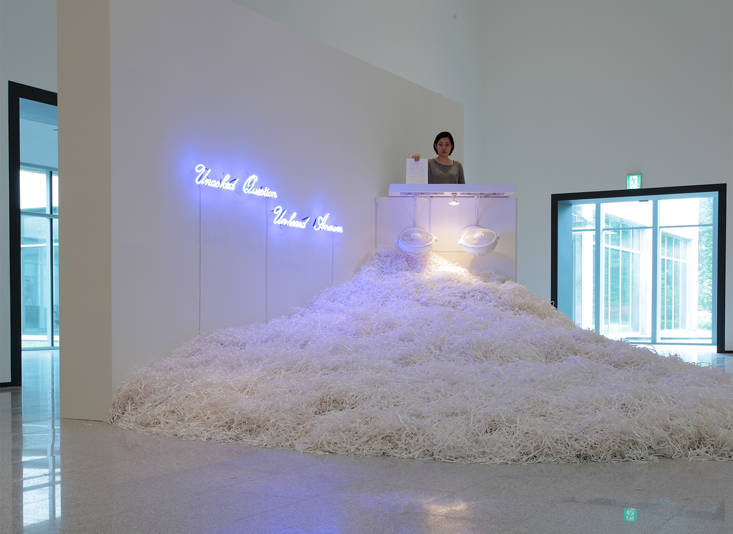 무엇이 사라지고 있는가-동화(童話)(전시장면)(2).jpg